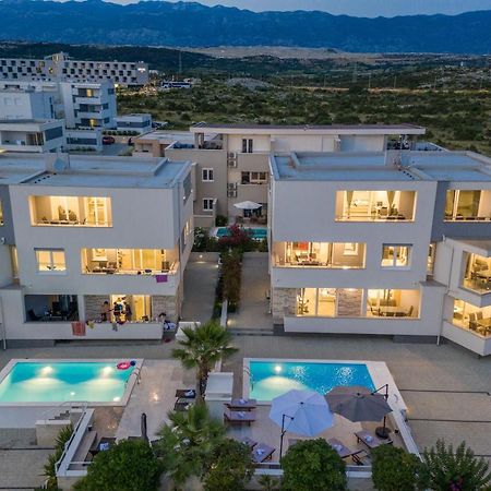Apartments & Rooms Danivan Pool Villas B 노바야 외부 사진