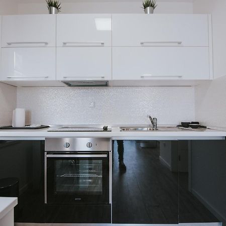 Apartments & Rooms Danivan Pool Villas B 노바야 객실 사진