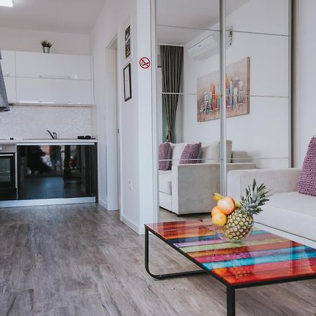 Apartments & Rooms Danivan Pool Villas B 노바야 객실 사진
