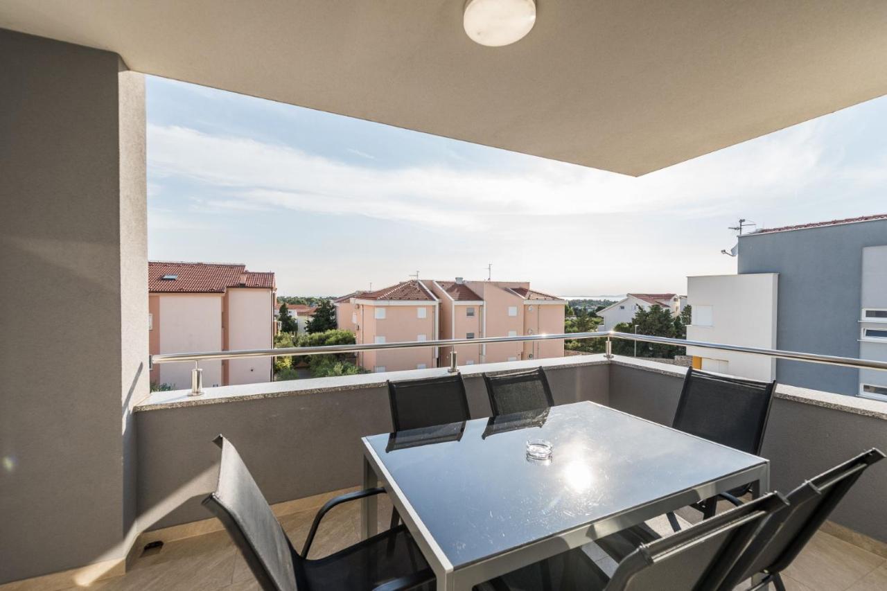 Apartments & Rooms Danivan Pool Villas B 노바야 외부 사진
