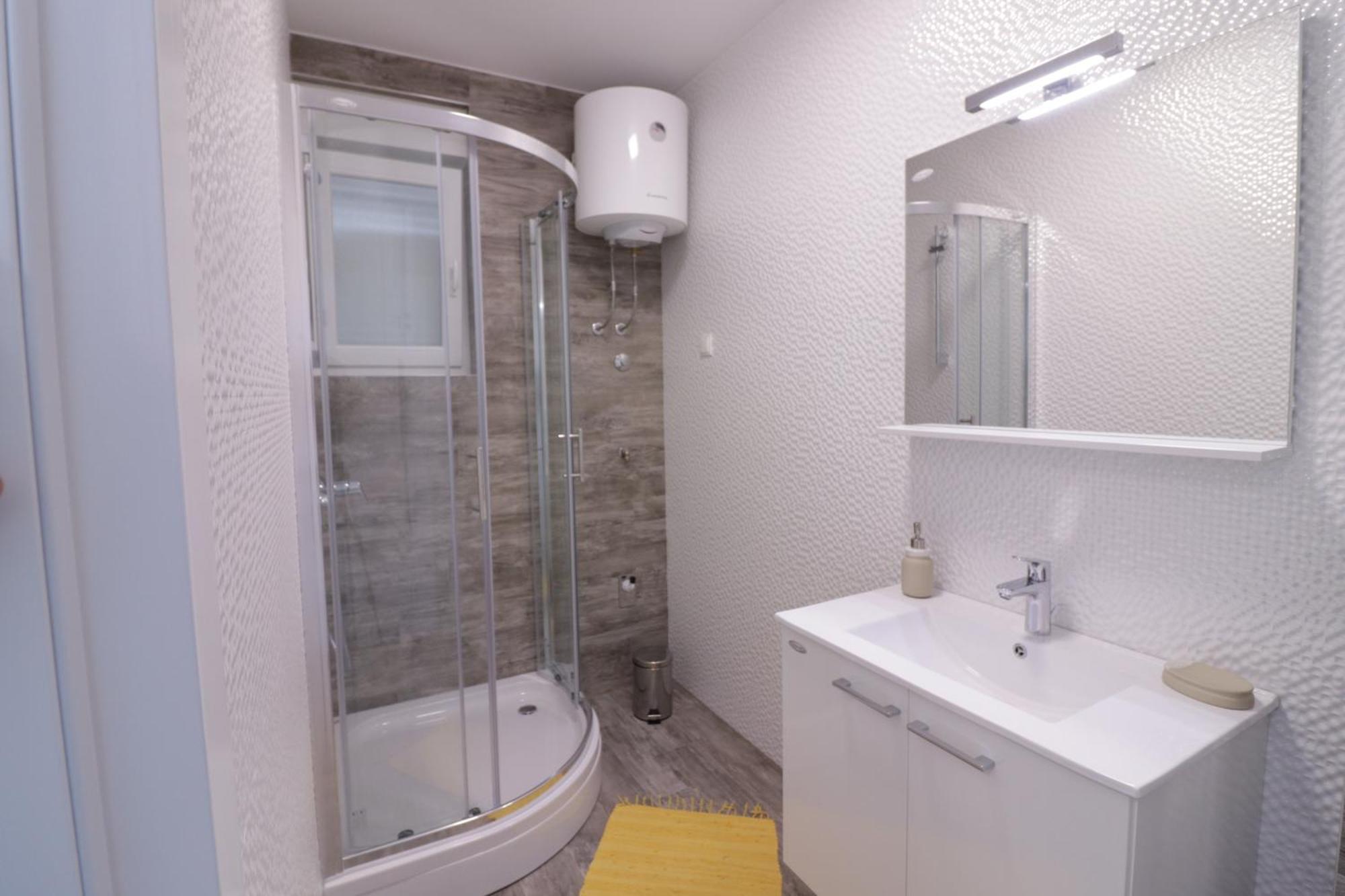 Apartments & Rooms Danivan Pool Villas B 노바야 객실 사진
