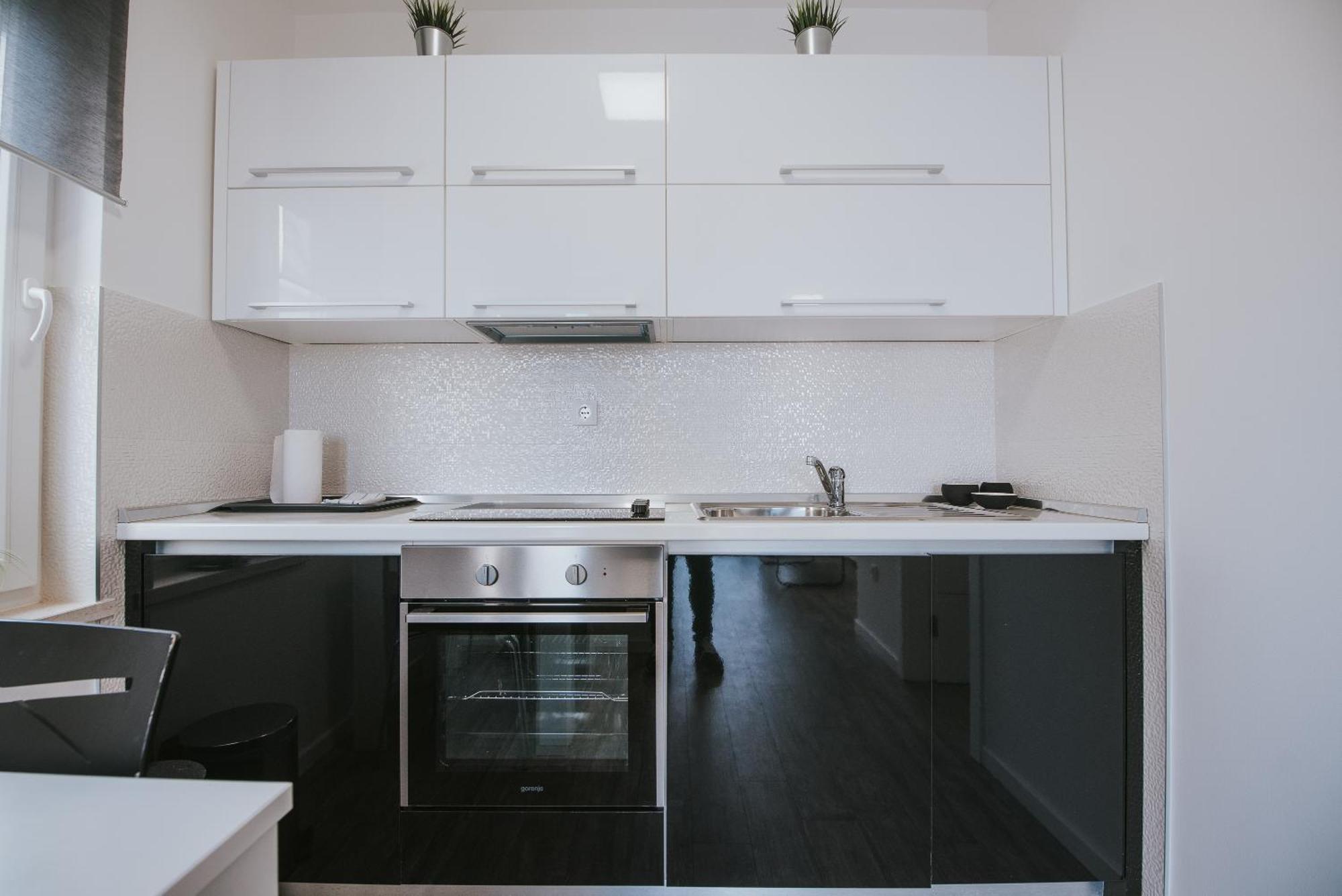 Apartments & Rooms Danivan Pool Villas B 노바야 객실 사진