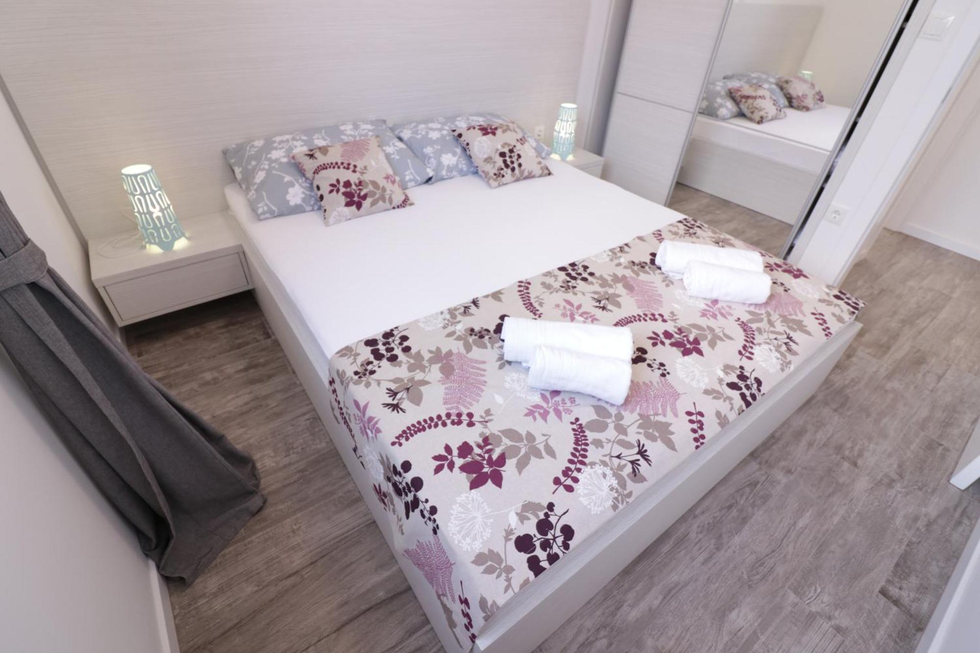 Apartments & Rooms Danivan Pool Villas B 노바야 객실 사진