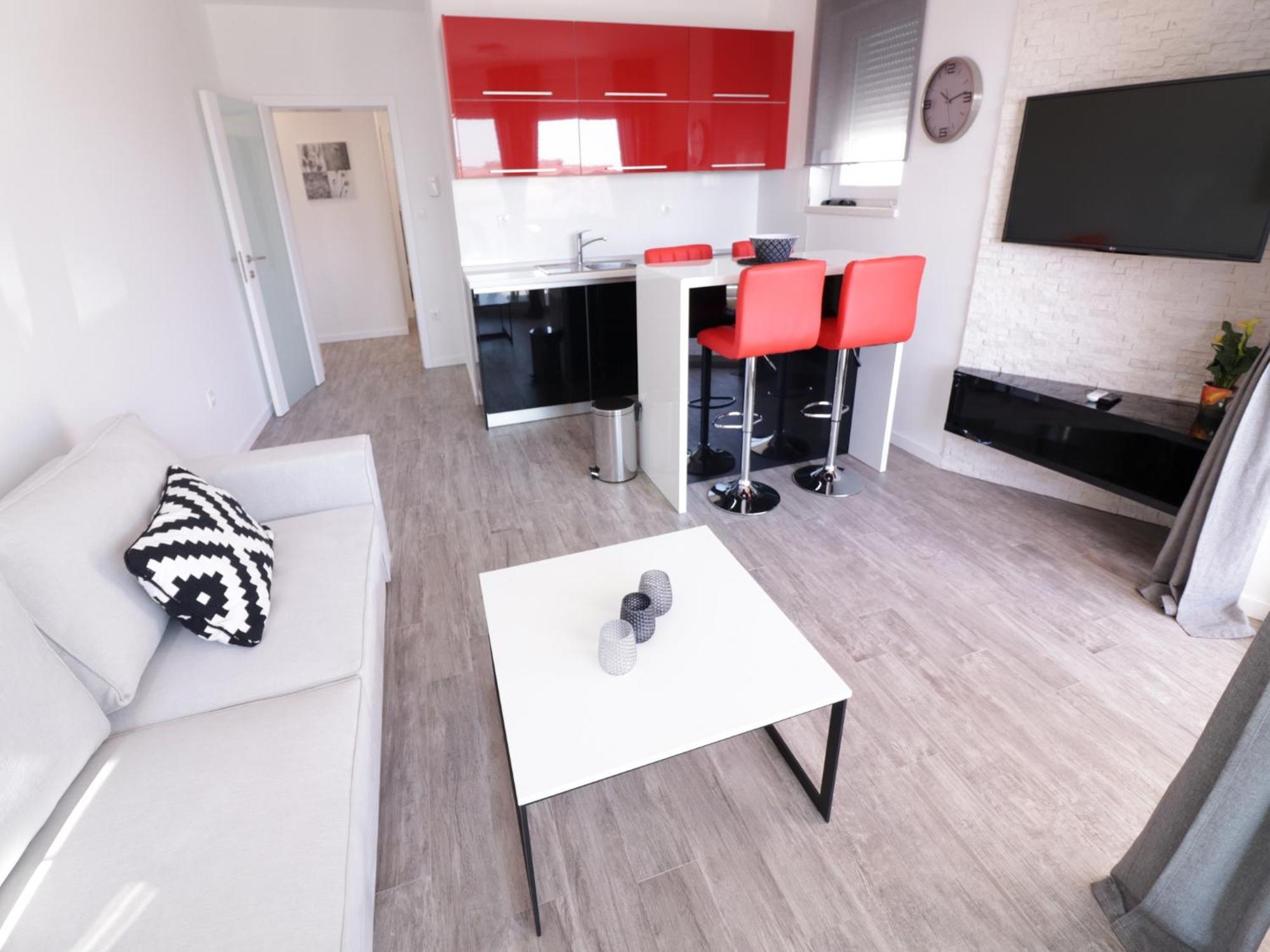 Apartments & Rooms Danivan Pool Villas B 노바야 객실 사진